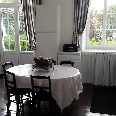 Rénové Avec Jardin, Animaux Admis, à Proximité Des Plages Vendéennes - Fr-1-426-569 *